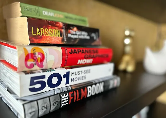 Appartamento Contemporary Charm In Old *