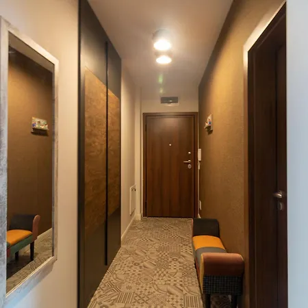 Contemporary Charm In Old Apartament