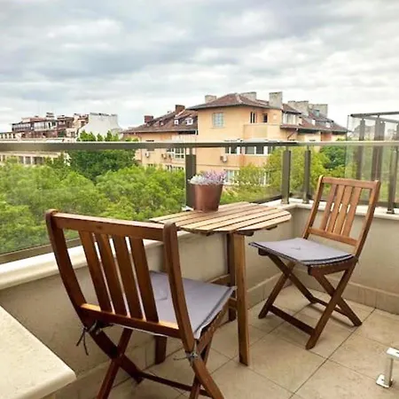 Apartamento Contemporary Charm In Old Sófia