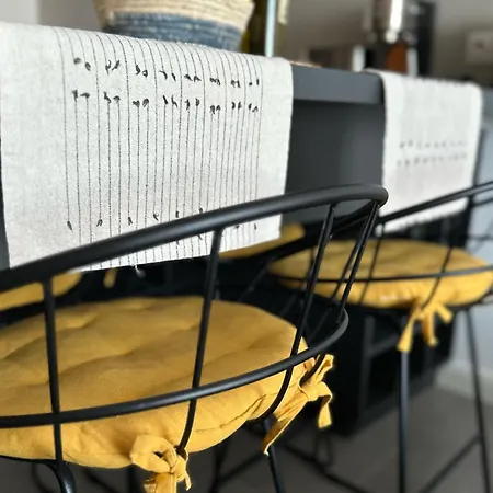 Contemporary Charm In Old * Sofya